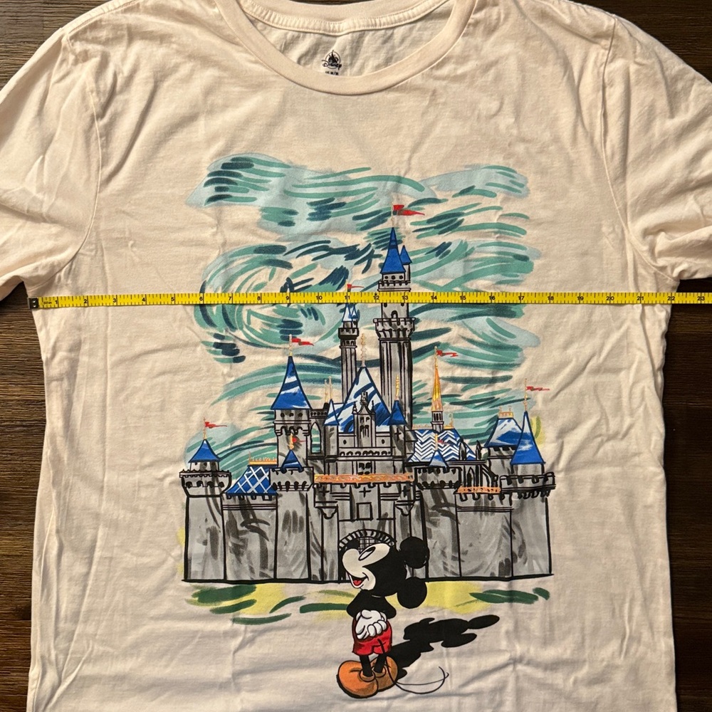 Disney Mickey Mouse & Sleeping Beauty Castle Unisex T-Shirt Medium NWT - Picture 4 of 10
